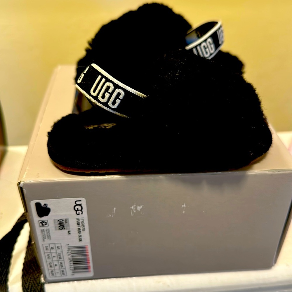 UGG 1 Fluff Yeah Slide